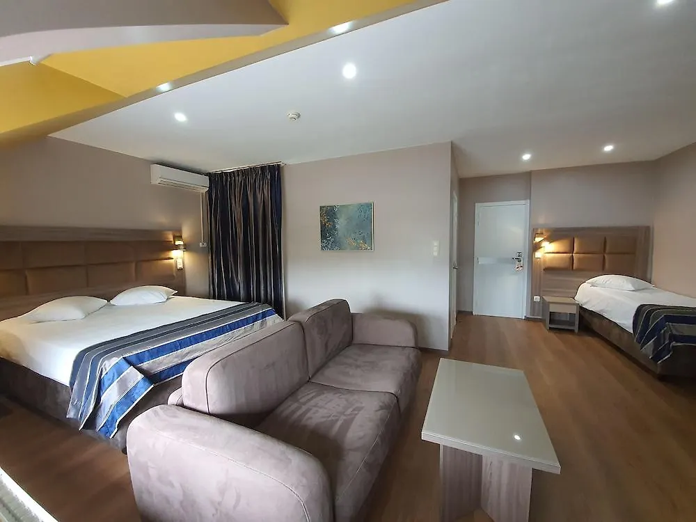 Hotel Midi-Zuid Saint-Gilles