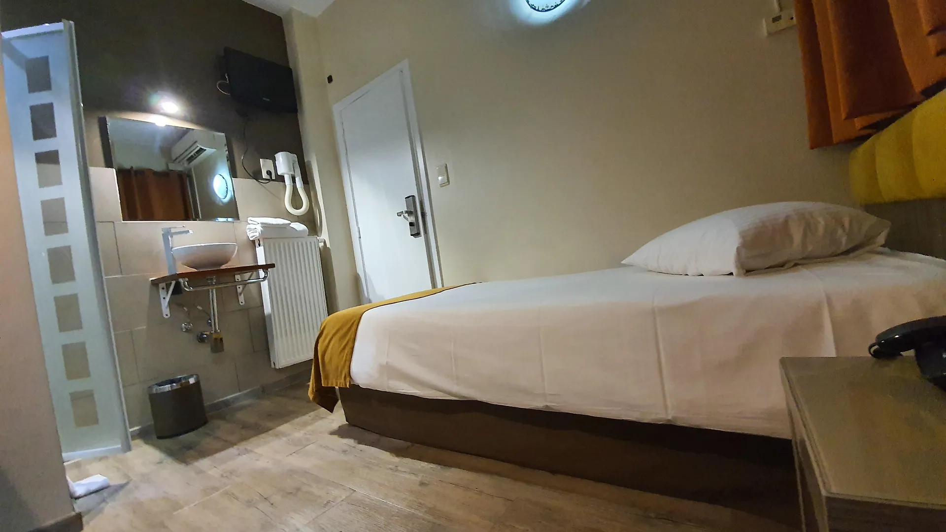 Hotel Midi-Zuid Saint-Gilles